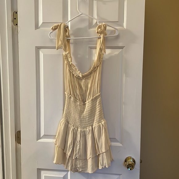 Vici Romper - Picture 4 of 5